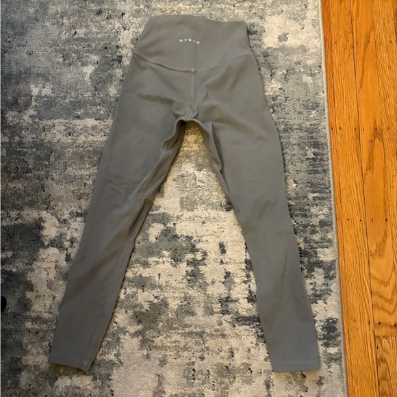 NVGTN Grey 7/8 Compression Leggings, SZ XS - Picture 2 of 6